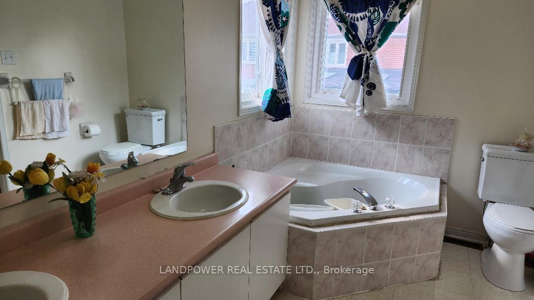 Photo 23 of 85 Sophia Road, Markham, Middlefield — HOMEH