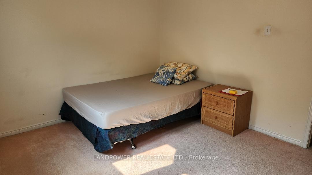 Photo 11 of 85 Sophia Road, Markham, Middlefield — HOMEH