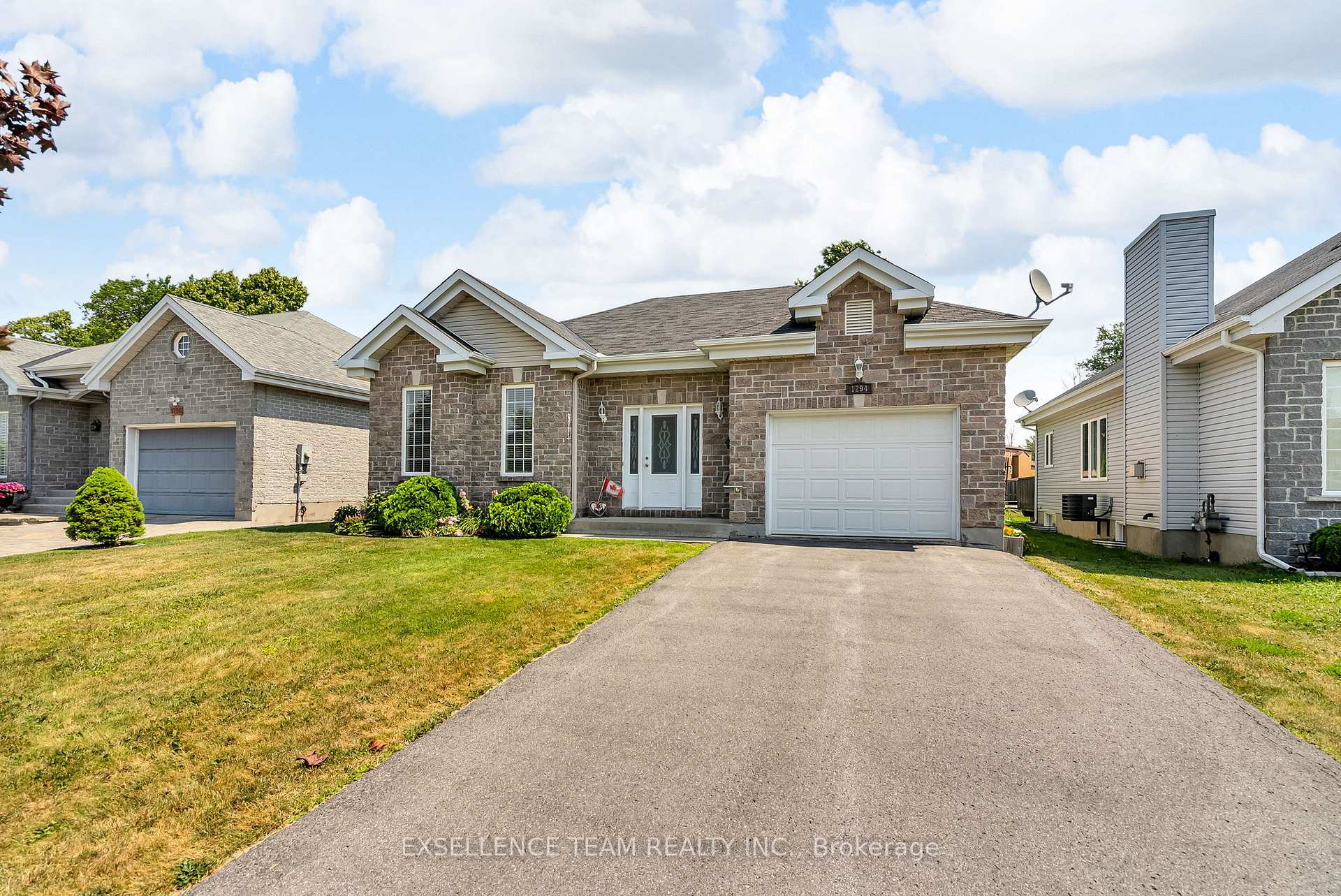 Photo 7 of 1294 Daprat Avenue, Cornwall — HOMEH