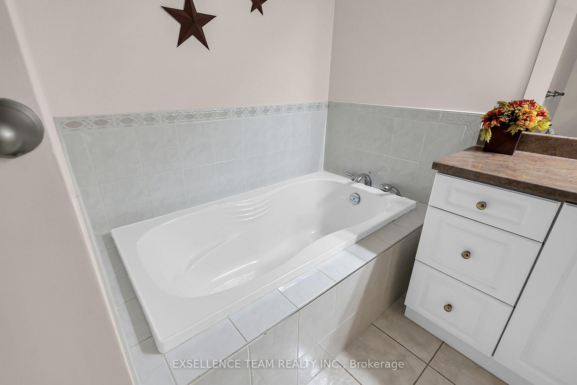 Photo 22 of 1294 Daprat Avenue, Cornwall — HOMEH