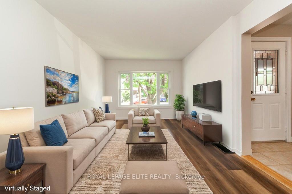 Photo 10 of 47 Weir Street N, Hamilton, Homeside — HOMEH