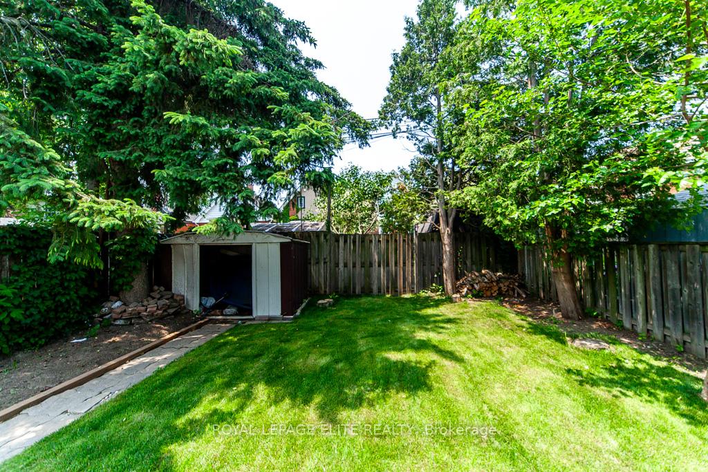 Photo 40 of 47 Weir Street N, Hamilton, Homeside — HOMEH