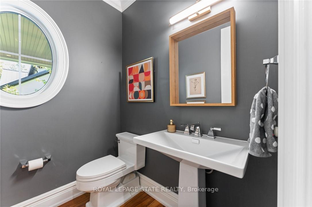 Photo 5 of 84 Jerseyville Road, Hamilton, Ancaster — HOMEH
