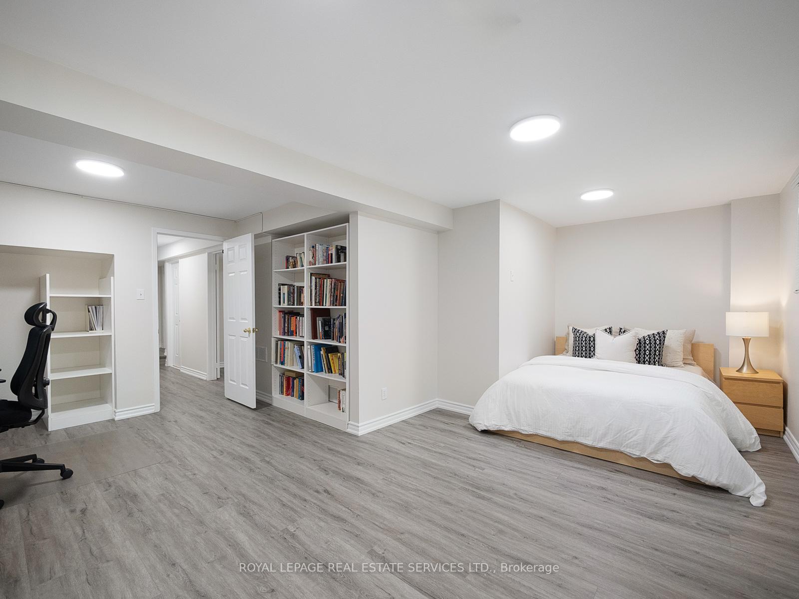 Photo 25 of 58 Brownstone Circle, Vaughan, Crestwood-Springfarm-Yorkhill — HOMEH
