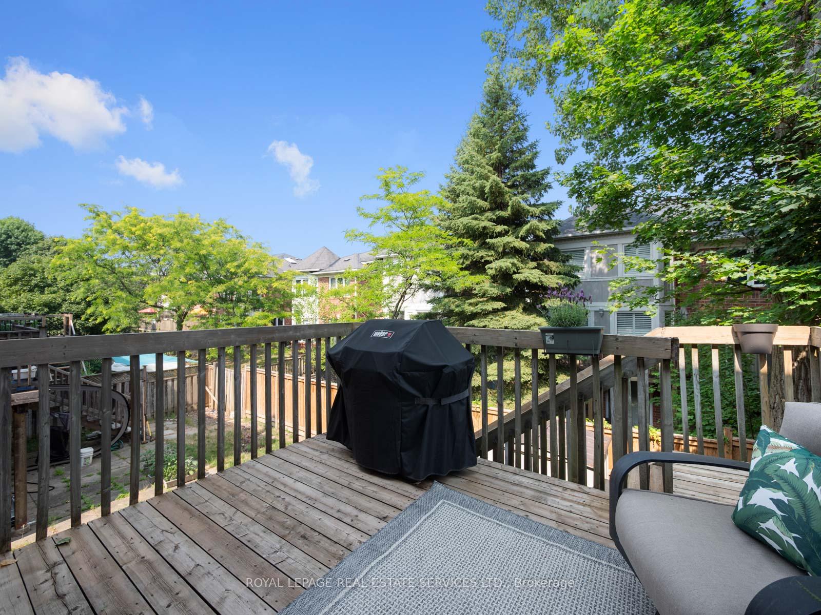 Photo 27 of 58 Brownstone Circle, Vaughan, Crestwood-Springfarm-Yorkhill — HOMEH