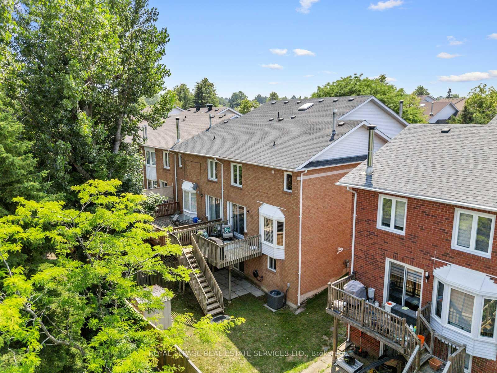 Photo 31 of 58 Brownstone Circle, Vaughan, Crestwood-Springfarm-Yorkhill — HOMEH