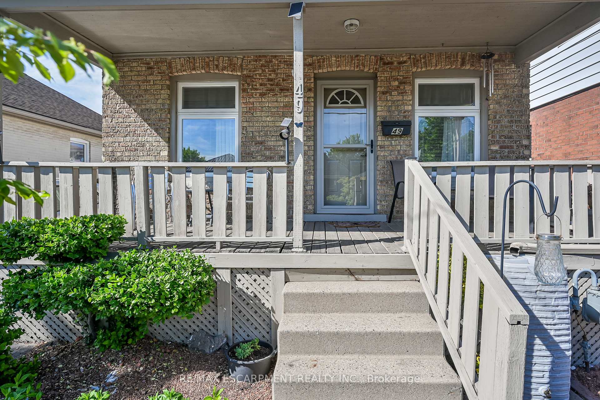 Photo 13 of 49 Craigmiller Avenue, Hamilton, Crown Point — HOMEH