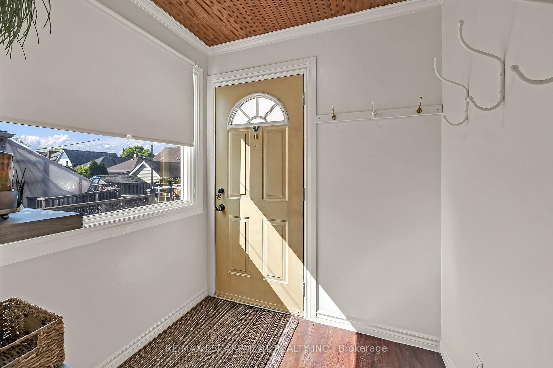 Photo 39 of 49 Craigmiller Avenue, Hamilton, Crown Point — HOMEH