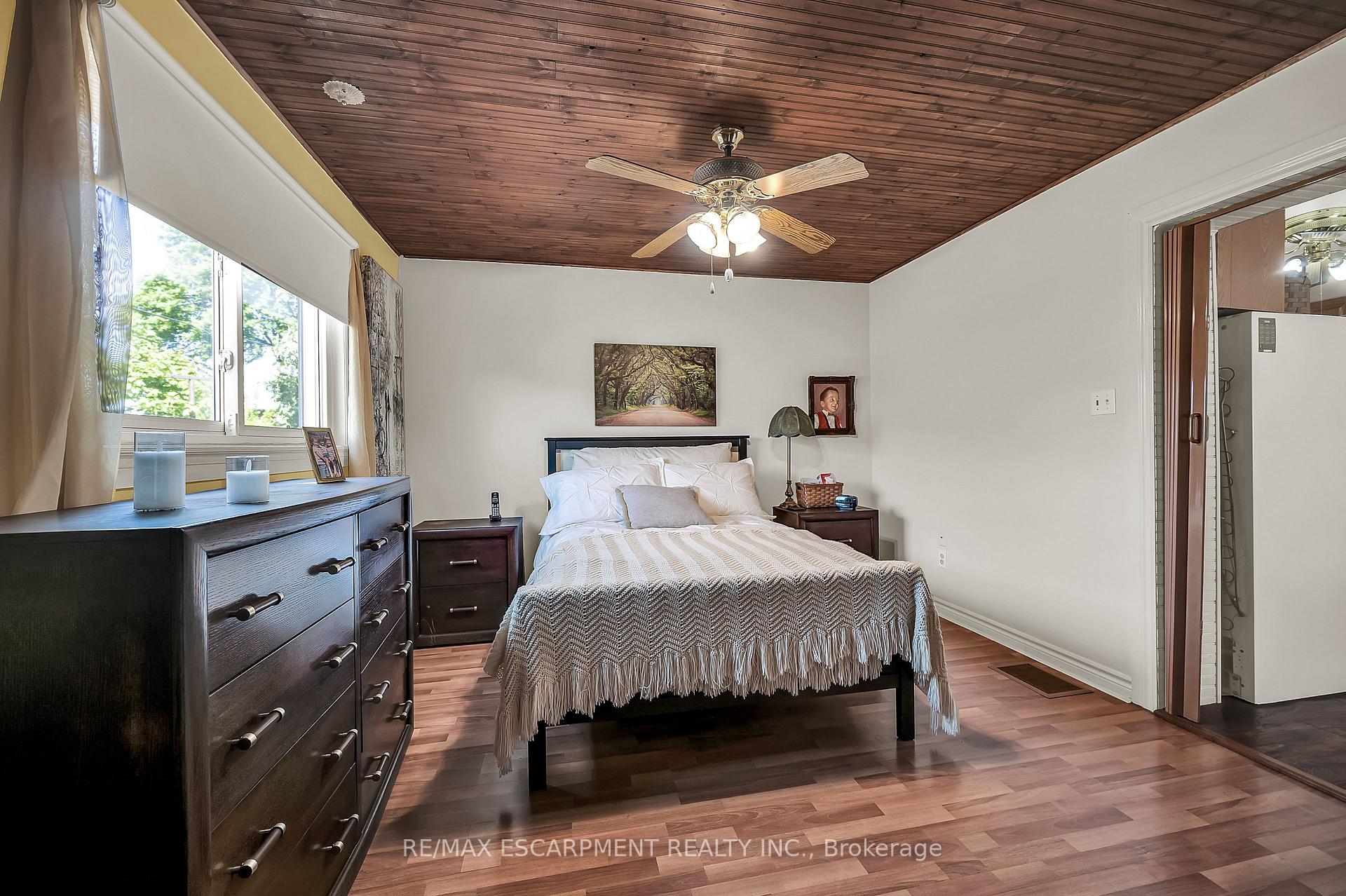 Photo 40 of 49 Craigmiller Avenue, Hamilton, Crown Point — HOMEH