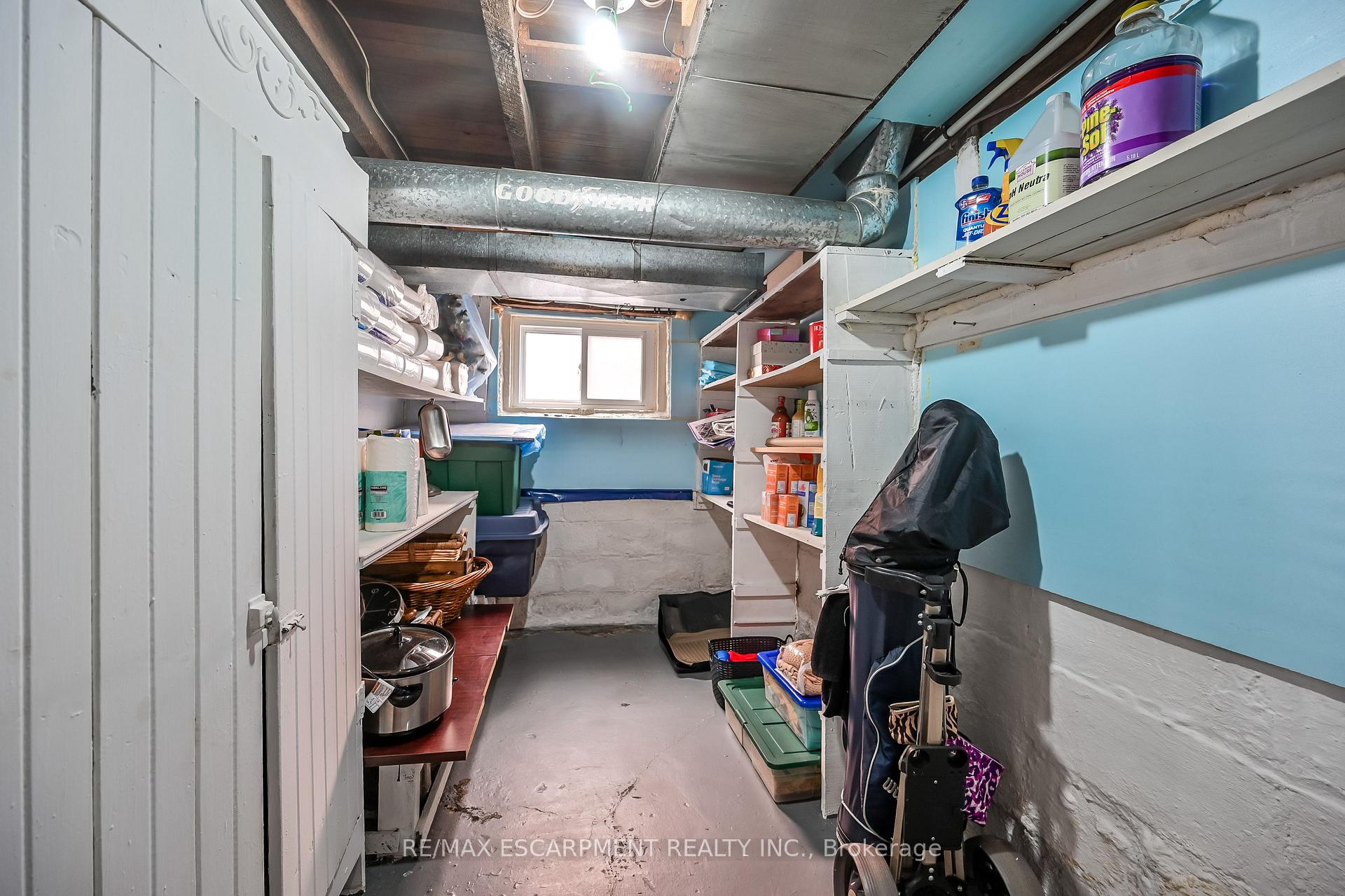 Photo 31 of 49 Craigmiller Avenue, Hamilton, Crown Point — HOMEH