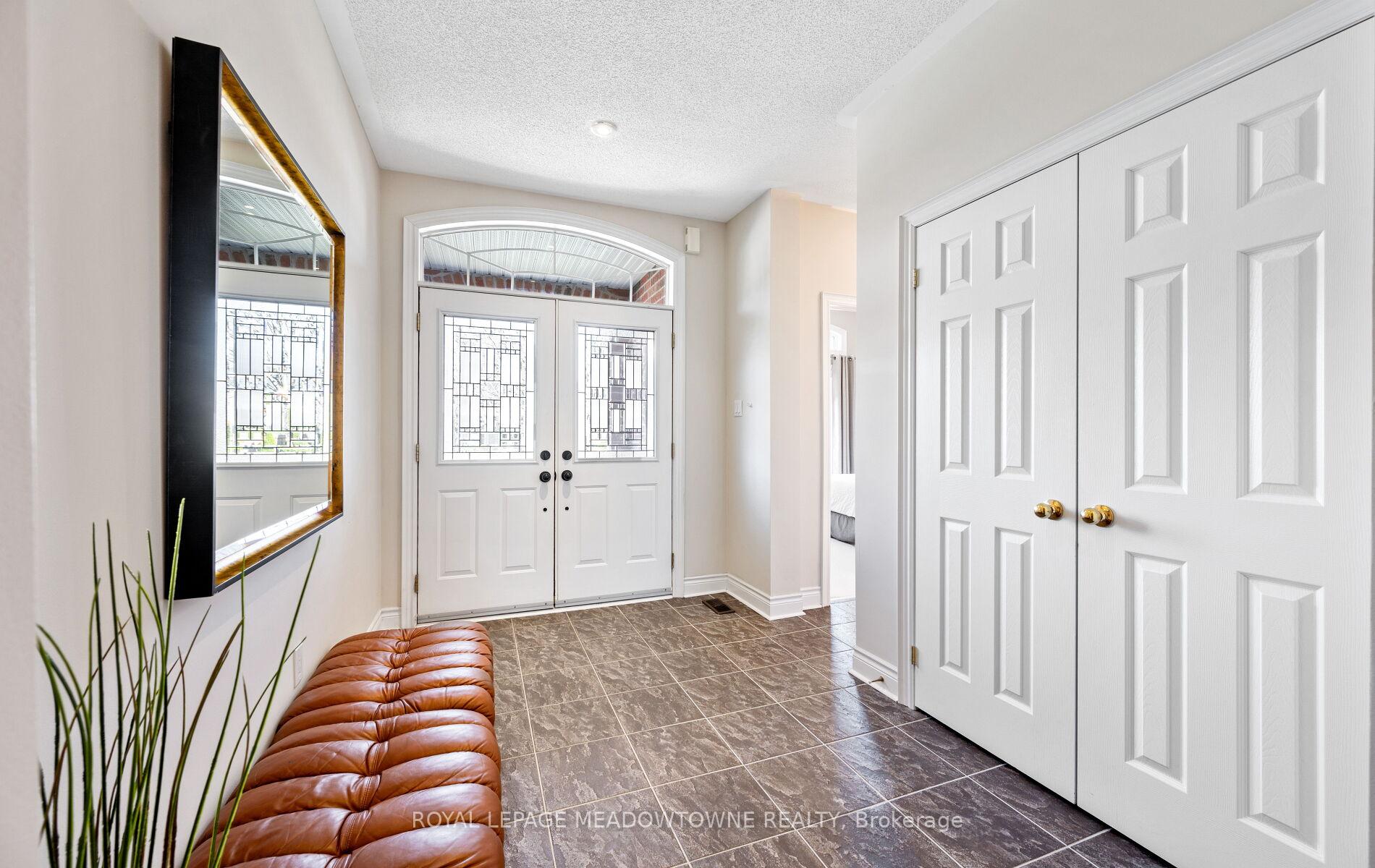 Photo 3 of 47 Nova Scotia Road, Brampton, Bram West — HOMEH
