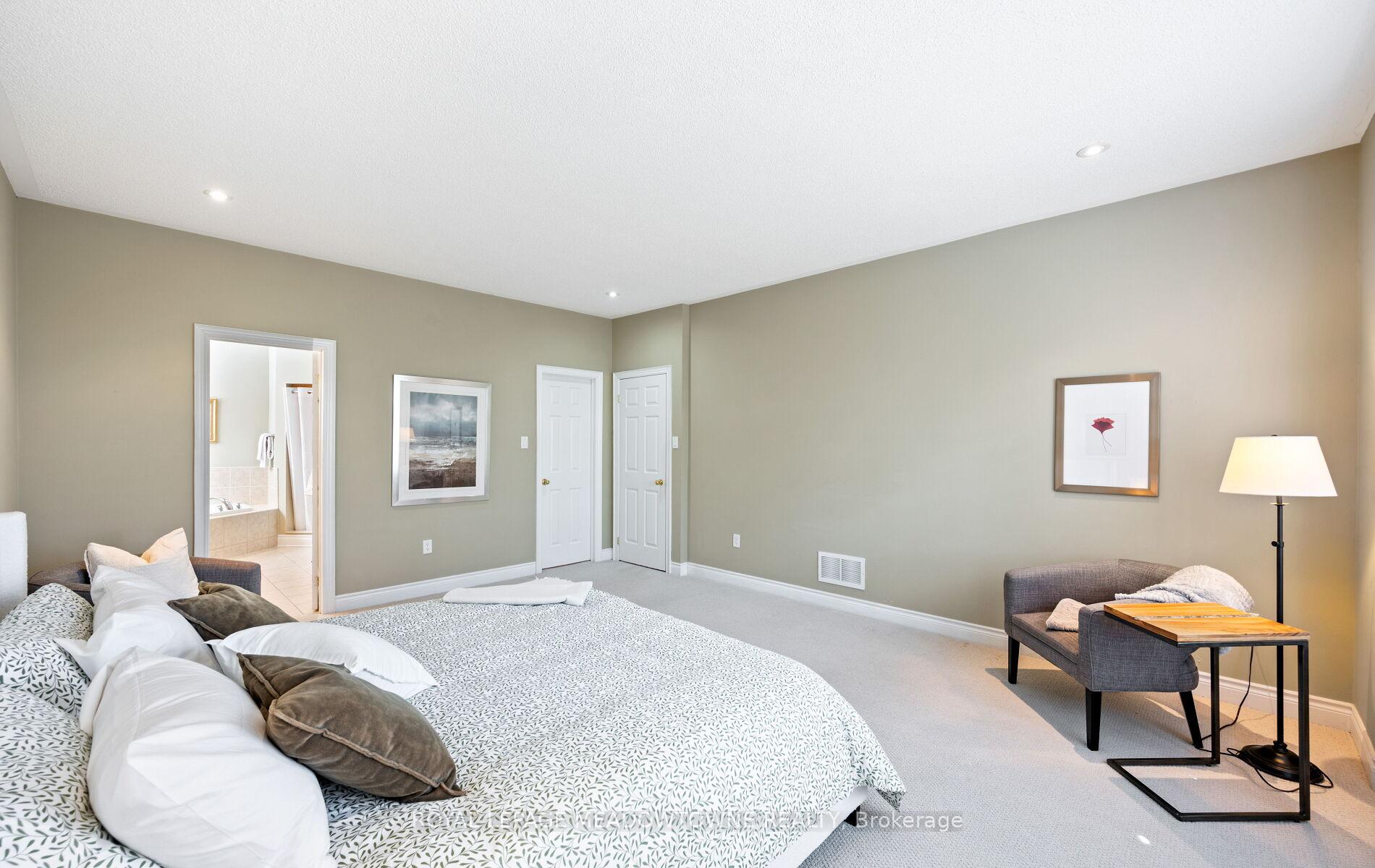Photo 21 of 47 Nova Scotia Road, Brampton, Bram West — HOMEH