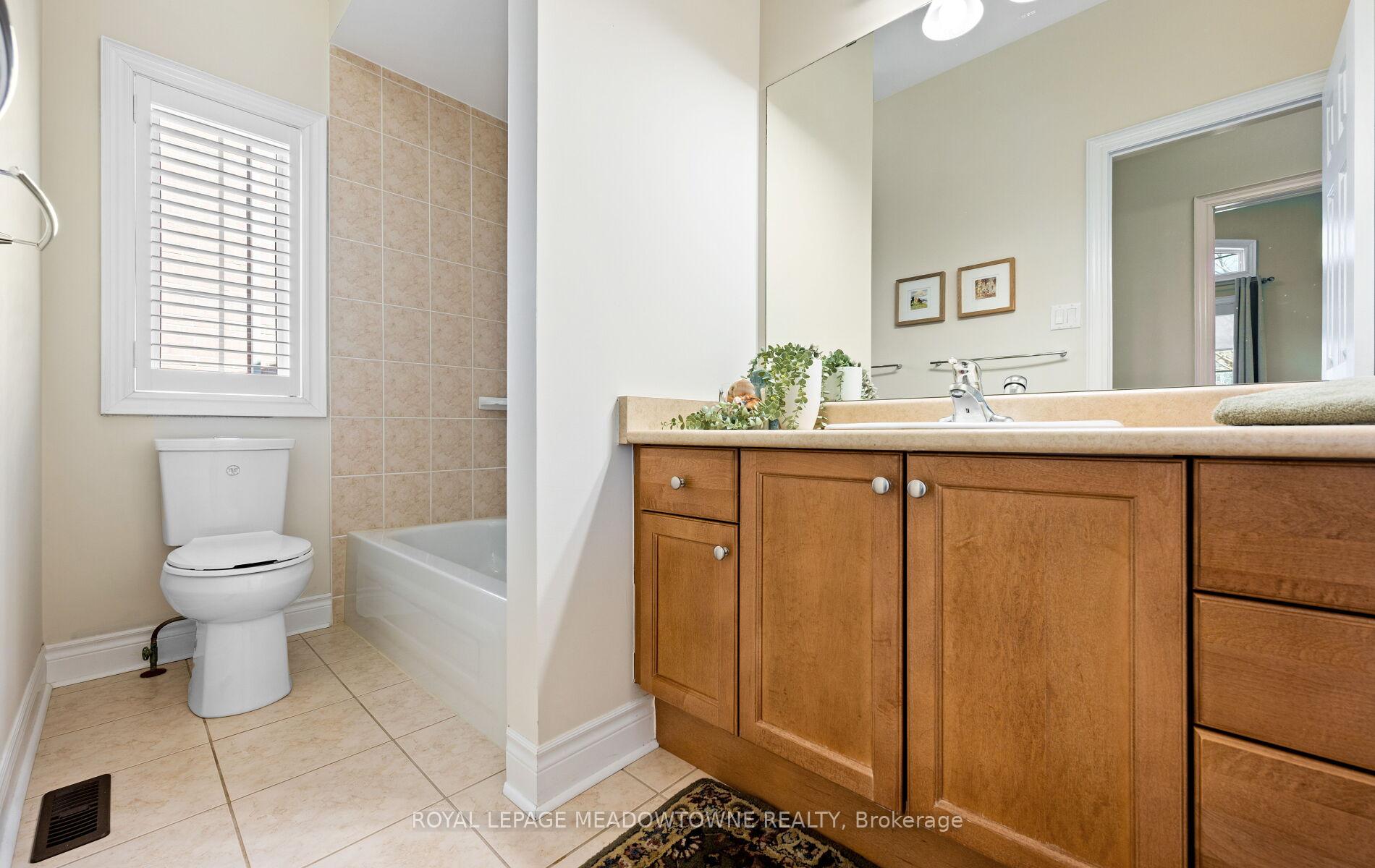 Photo 27 of 47 Nova Scotia Road, Brampton, Bram West — HOMEH