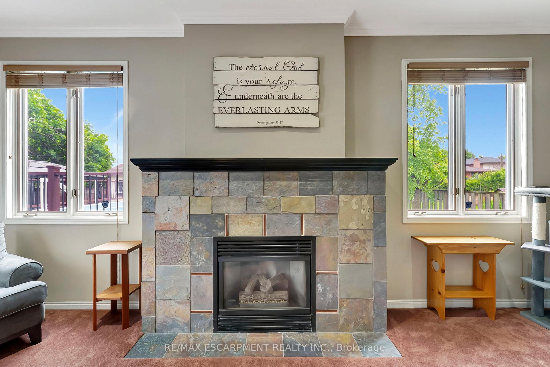 Photo 22 of 187 Darlington Drive, Hamilton, Gilbert — HOMEH