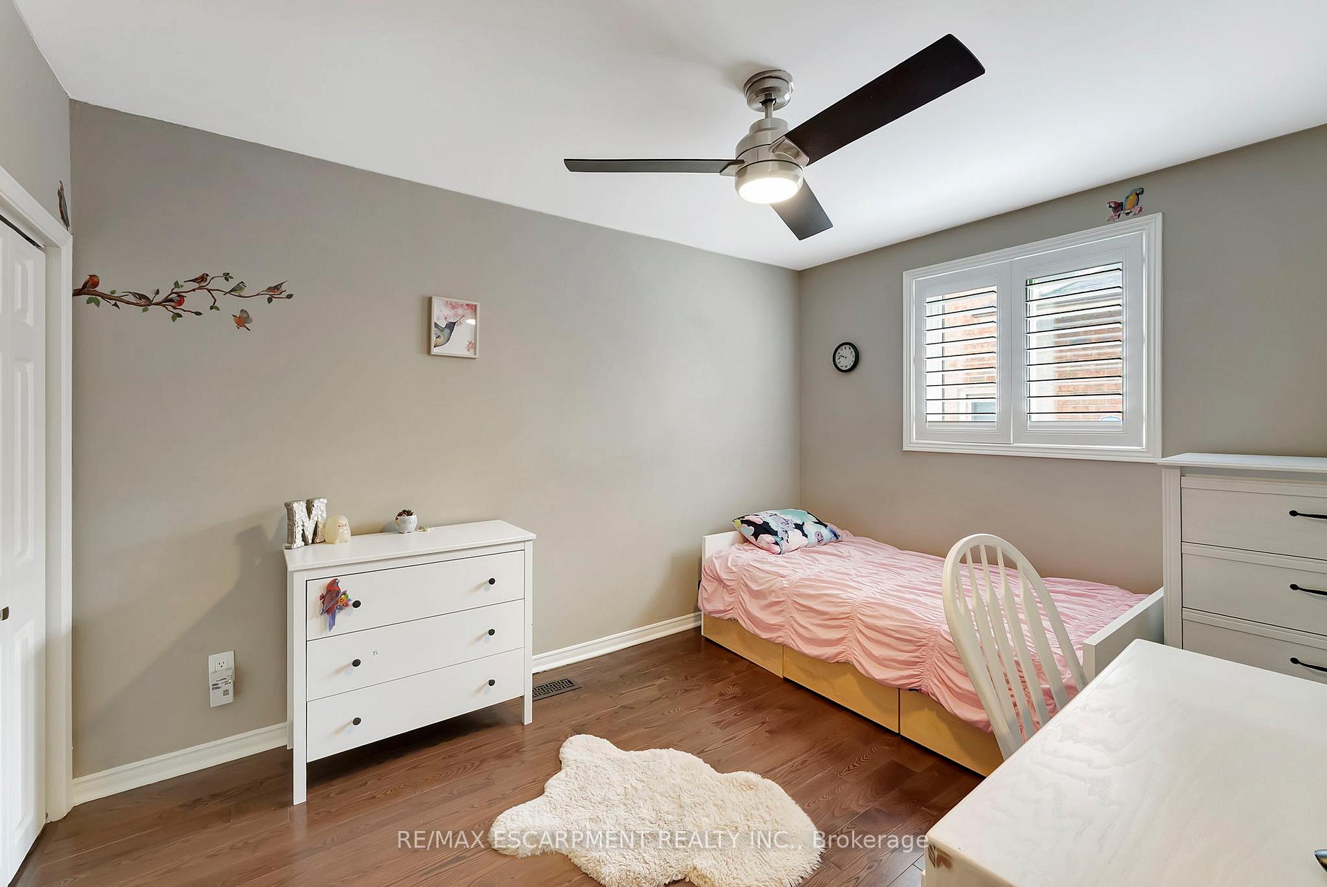 Photo 15 of 187 Darlington Drive, Hamilton, Gilbert — HOMEH