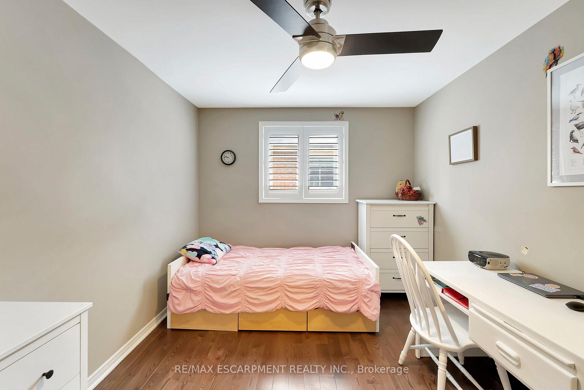 Photo 18 of 187 Darlington Drive, Hamilton, Gilbert — HOMEH