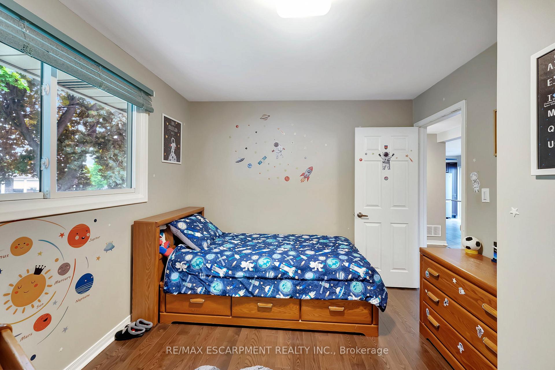 Photo 24 of 187 Darlington Drive, Hamilton, Gilbert — HOMEH