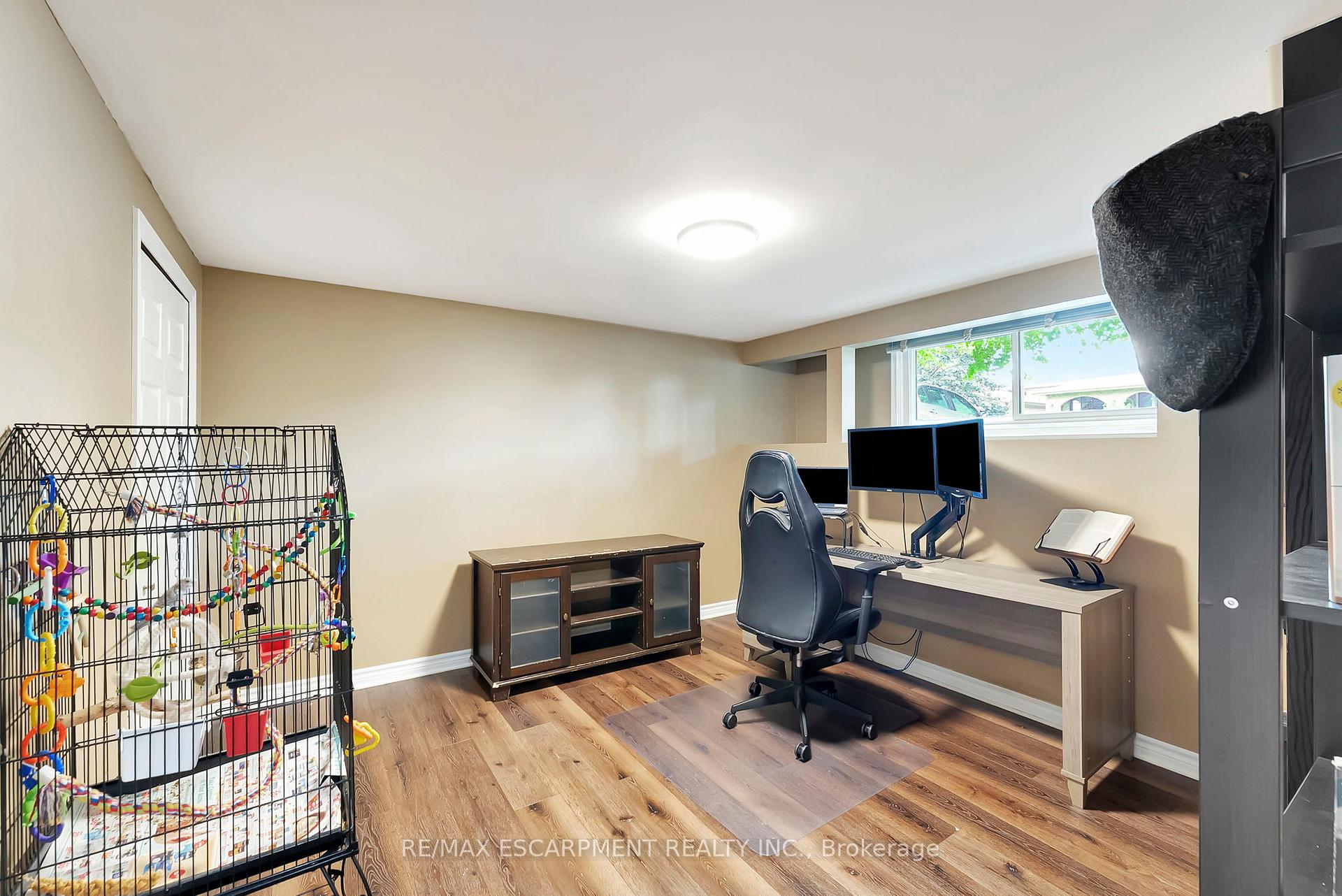 Photo 31 of 187 Darlington Drive, Hamilton, Gilbert — HOMEH