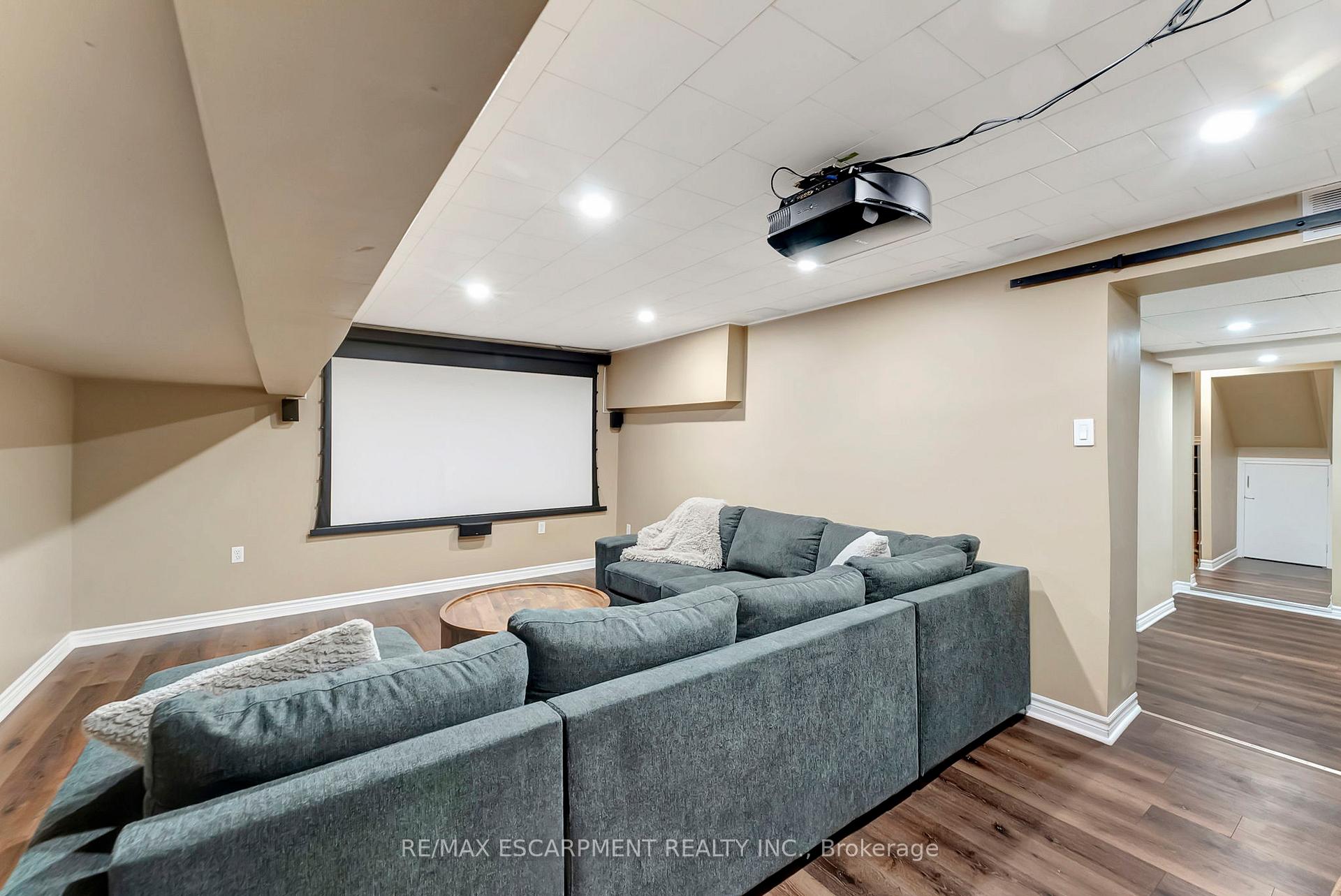 Photo 36 of 187 Darlington Drive, Hamilton, Gilbert — HOMEH