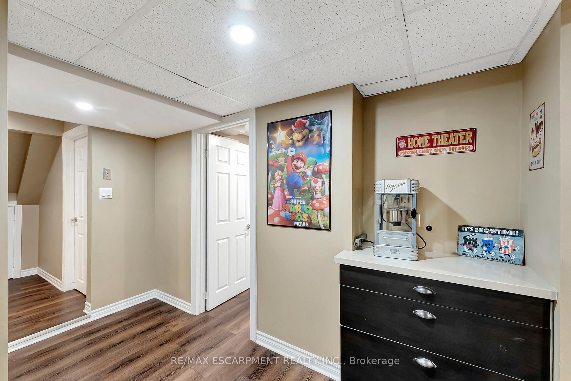 Photo 37 of 187 Darlington Drive, Hamilton, Gilbert — HOMEH