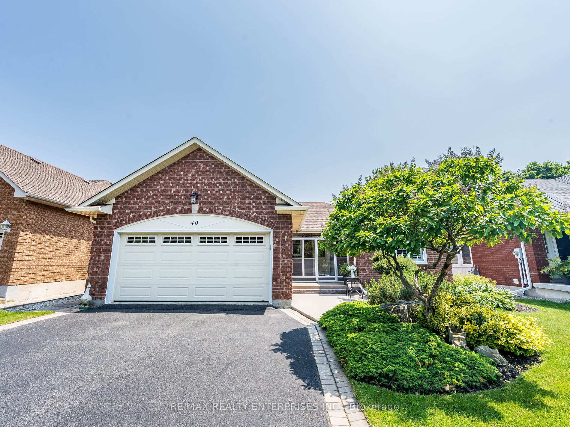 Photo 6 of 40 Longyear Drive, Hamilton, Waterdown — HOMEH