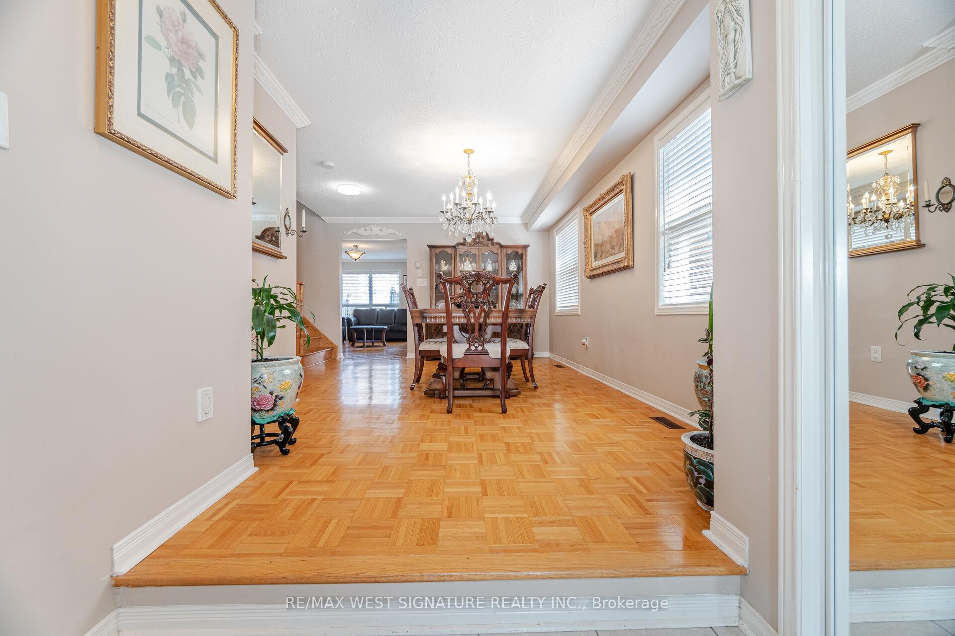 Photo 6 of 105 Echo Ridge, Vaughan, Sonoma Heights — HOMEH