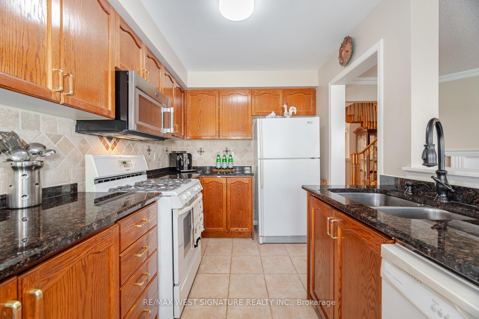 Photo 23 of 105 Echo Ridge, Vaughan, Sonoma Heights — HOMEH