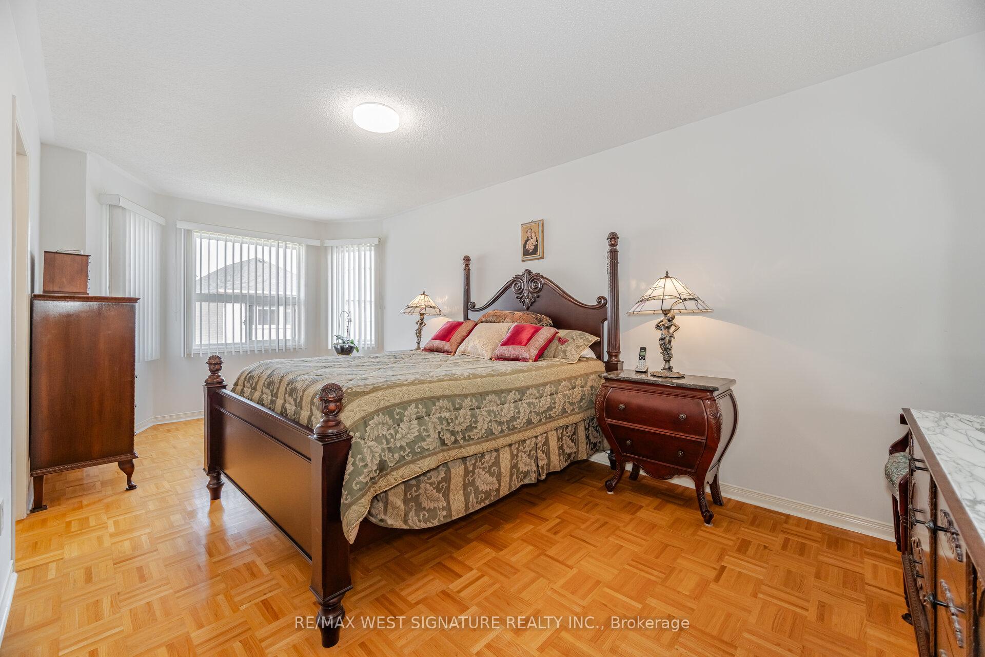 Photo 9 of 105 Echo Ridge, Vaughan, Sonoma Heights — HOMEH