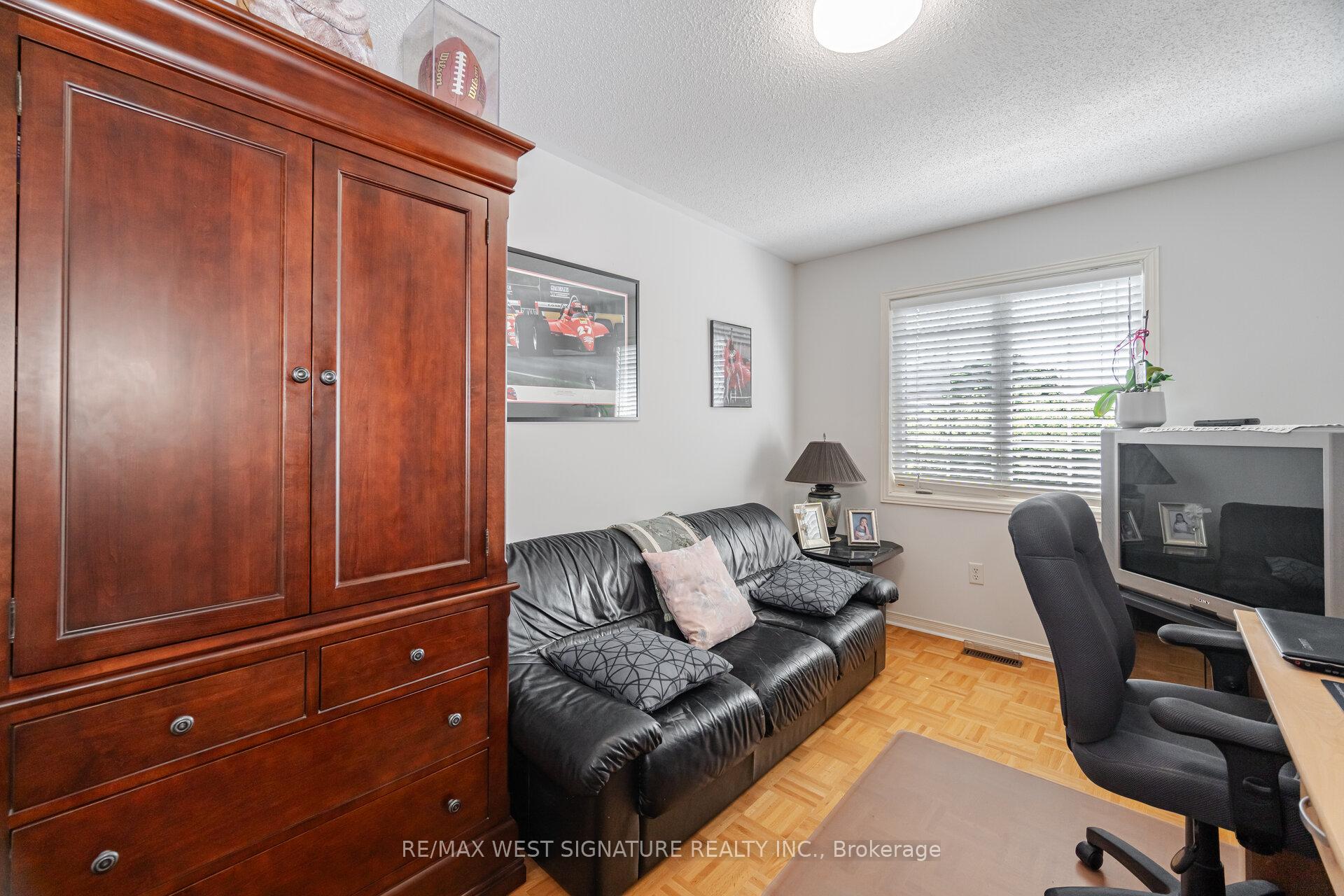 Photo 15 of 105 Echo Ridge, Vaughan, Sonoma Heights — HOMEH