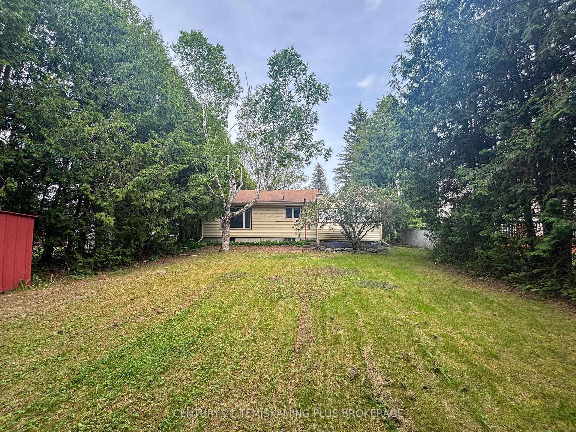 Photo 5 of 238 Grant Street, Temiskaming Shores — HOMEH