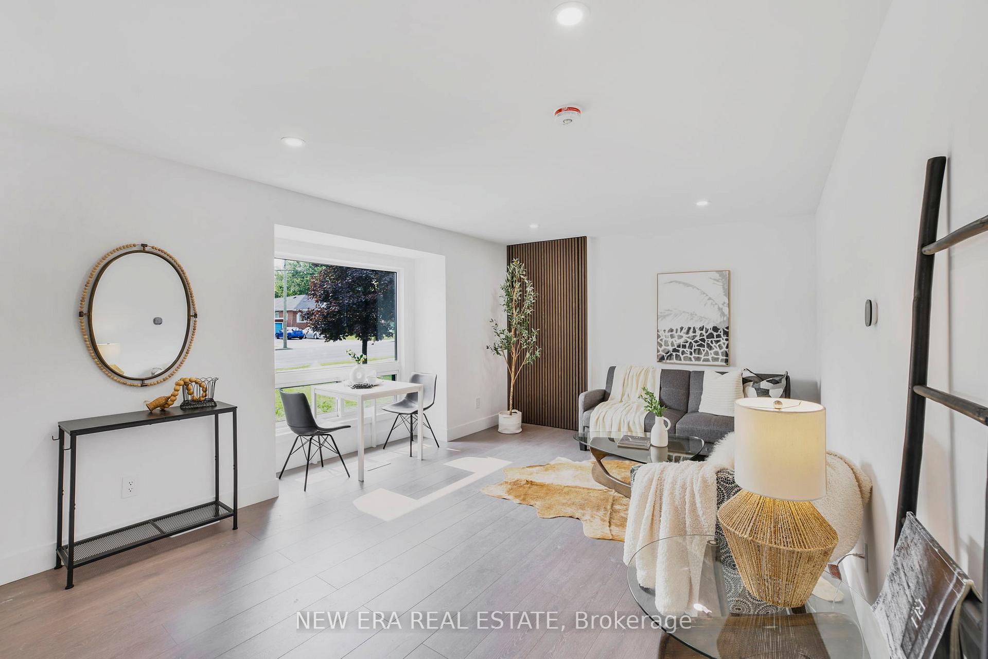 Photo 3 of 784 Upper Gage Drive, Hamilton, Macassa — HOMEH