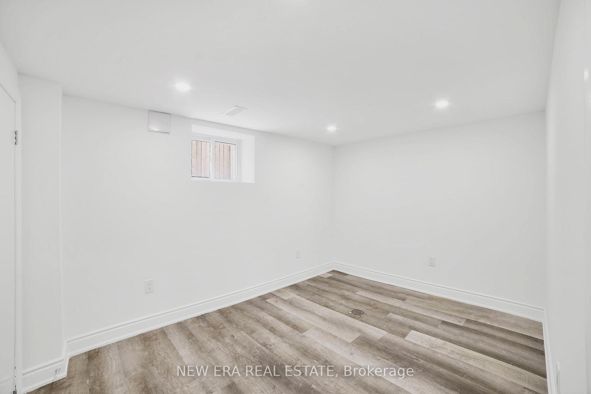 Photo 21 of 784 Upper Gage Drive, Hamilton, Macassa — HOMEH