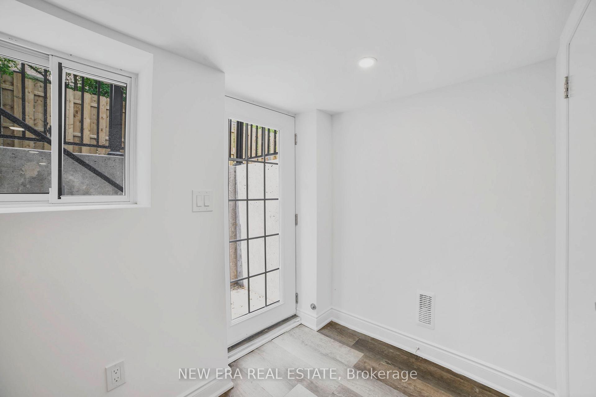 Photo 27 of 784 Upper Gage Drive, Hamilton, Macassa — HOMEH