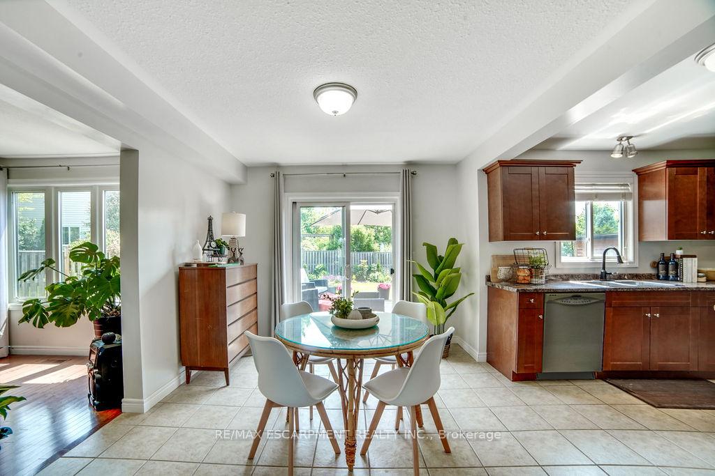 Photo 7 of 130 Highland Boulevard, Haldimand — HOMEH