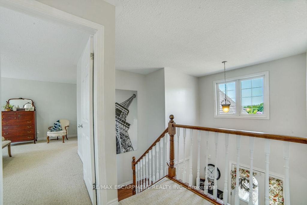 Photo 9 of 130 Highland Boulevard, Haldimand — HOMEH