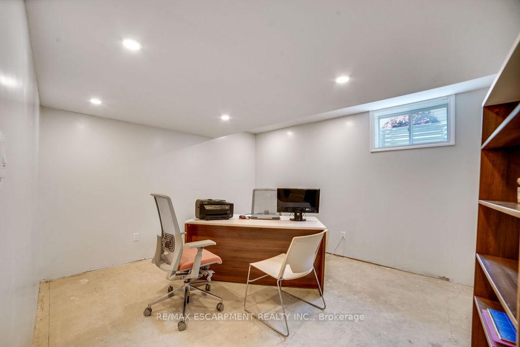 Photo 25 of 130 Highland Boulevard, Haldimand — HOMEH