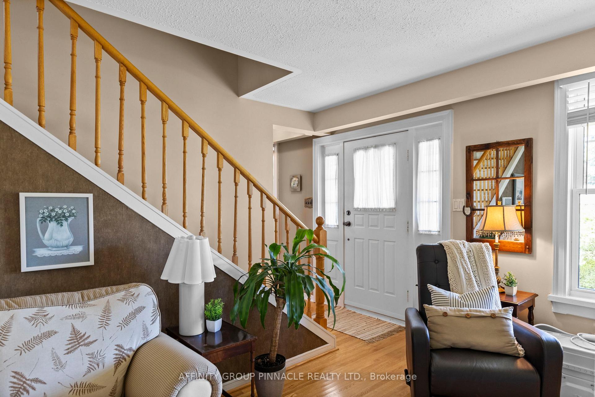 Photo 38 of 431 Dundas Street, Brock, Beaverton — HOMEH