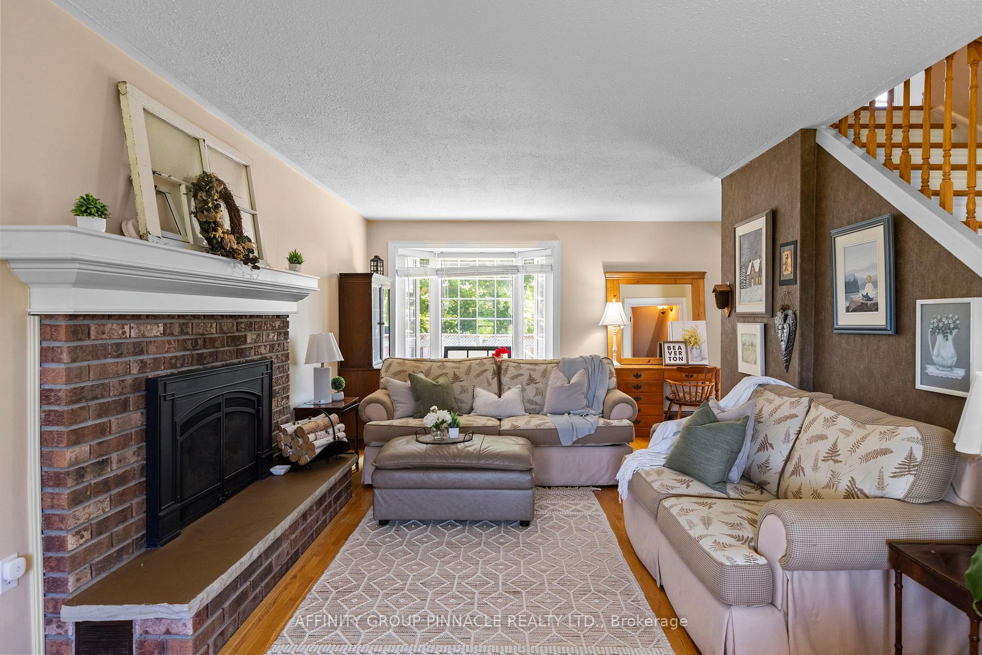 Photo 13 of 431 Dundas Street, Brock, Beaverton — HOMEH