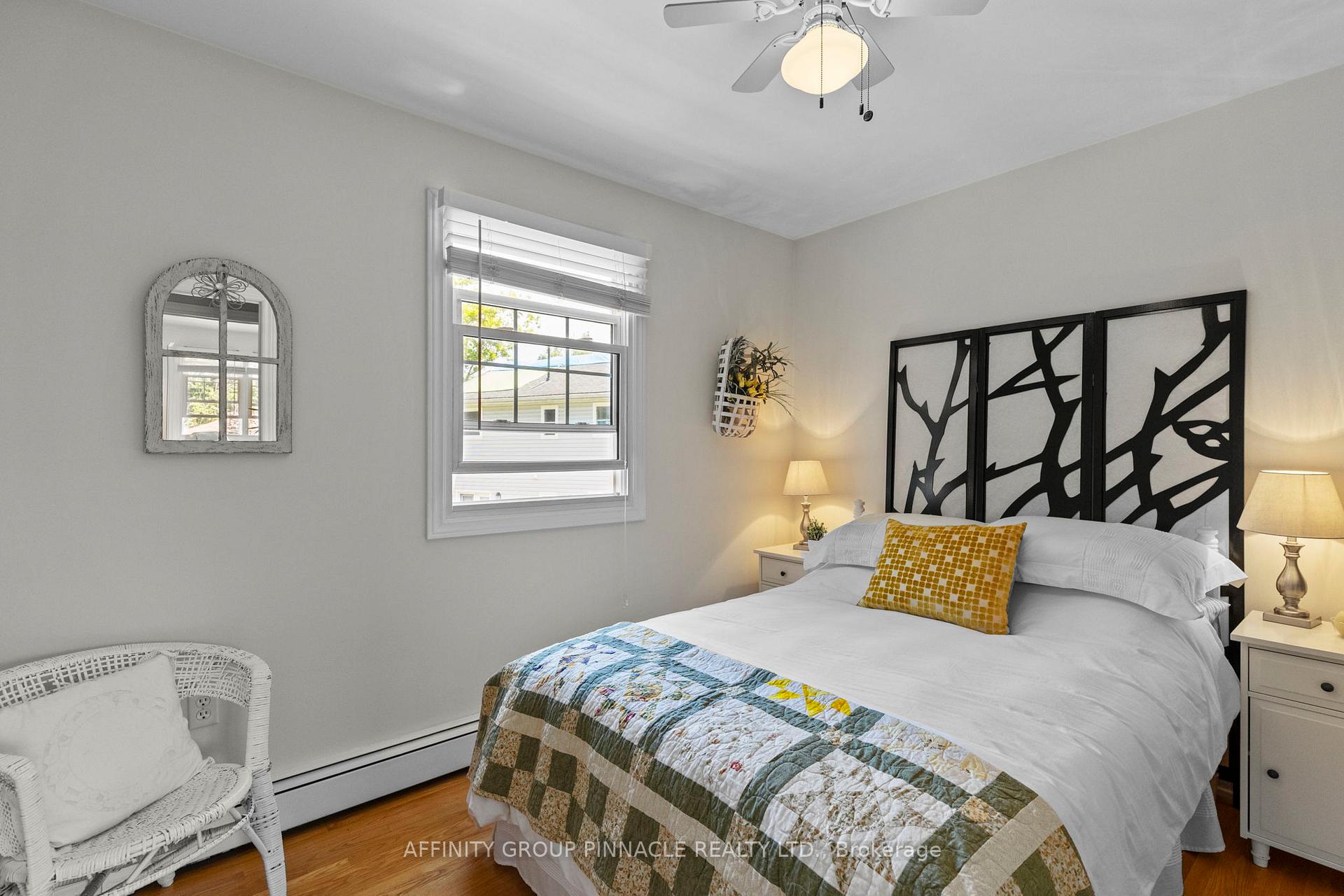 Photo 22 of 431 Dundas Street, Brock, Beaverton — HOMEH