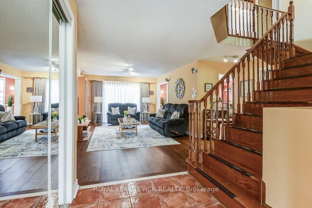 Photo 7 of 313 John Deisman Boulevard, Vaughan, Vellore Village — HOMEH