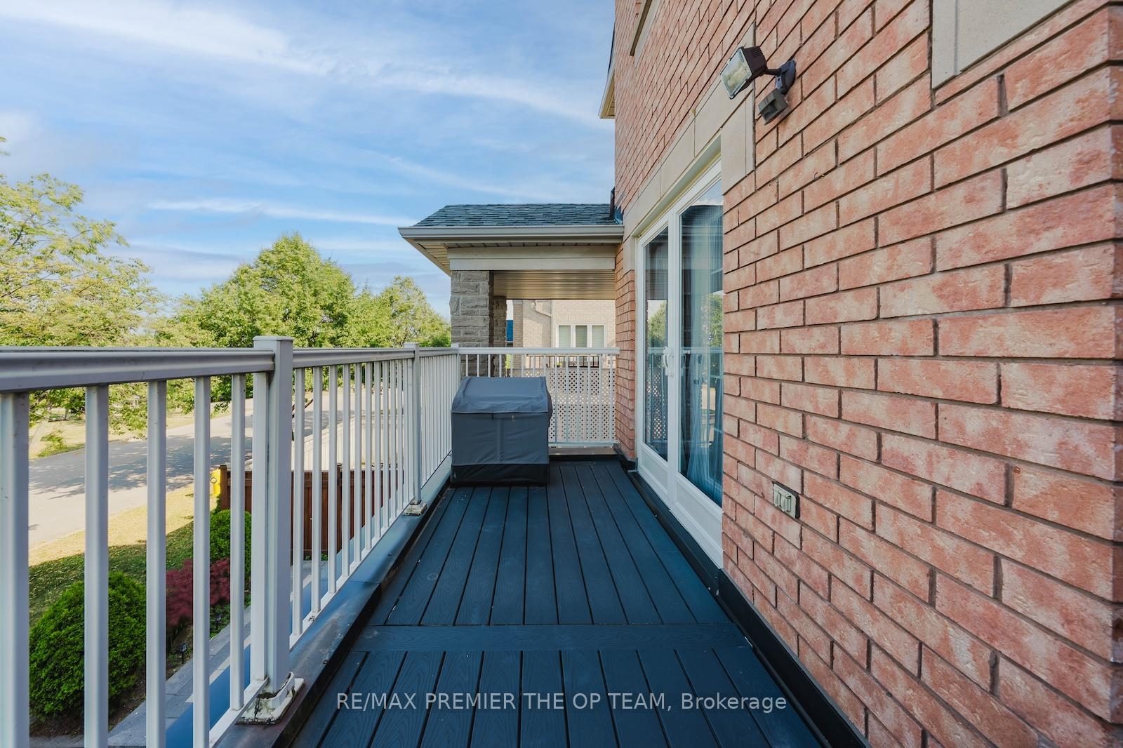 Photo 11 of 78 Mast Road, Vaughan, Vellore Village — HOMEH