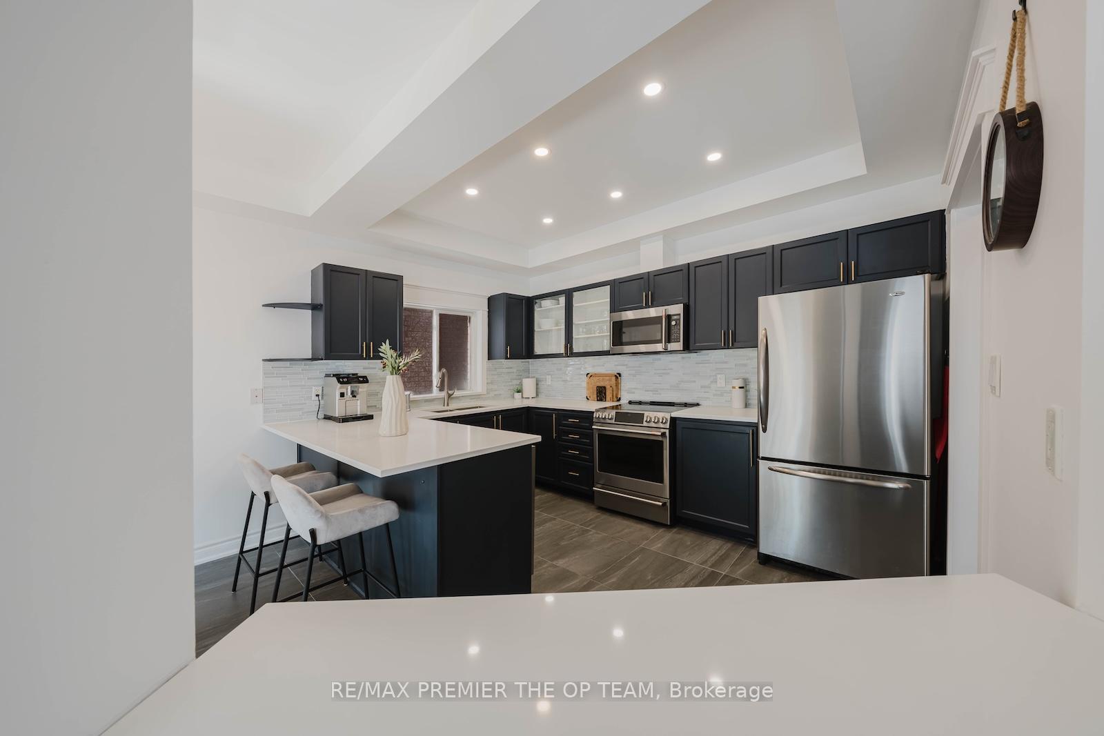 Photo 17 of 78 Mast Road, Vaughan, Vellore Village — HOMEH