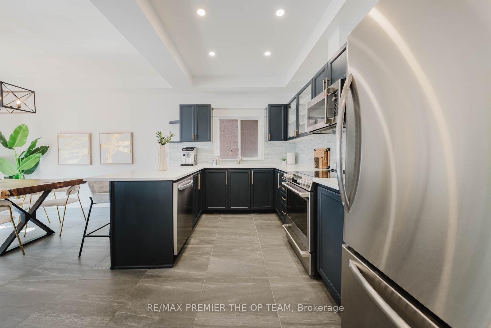 Photo 16 of 78 Mast Road, Vaughan, Vellore Village — HOMEH