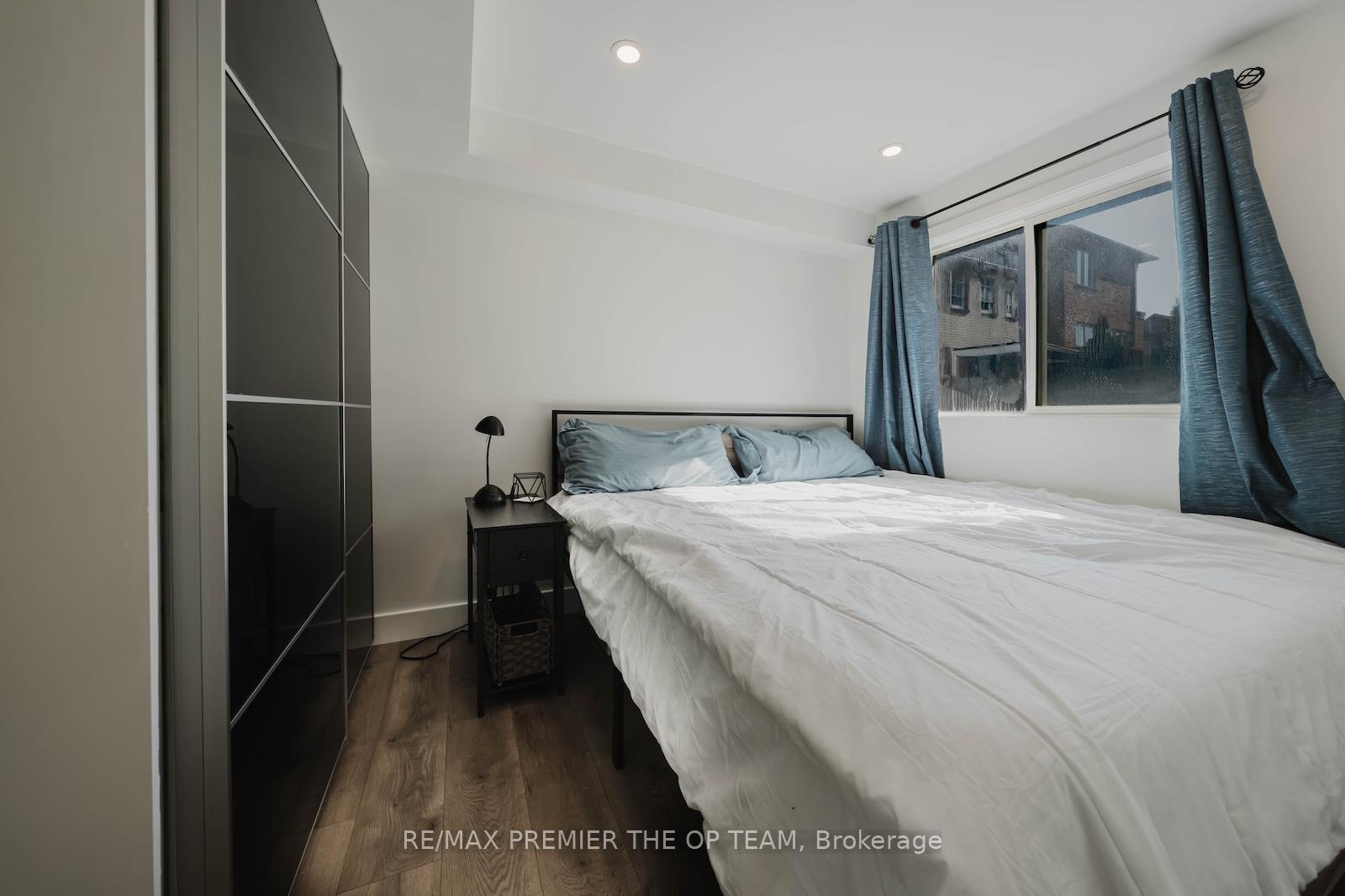 Photo 43 of 78 Mast Road, Vaughan, Vellore Village — HOMEH