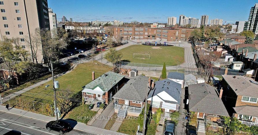 Photo 3 of 739 Vaughan Road, Toronto, Oakwood Village — HOMEH