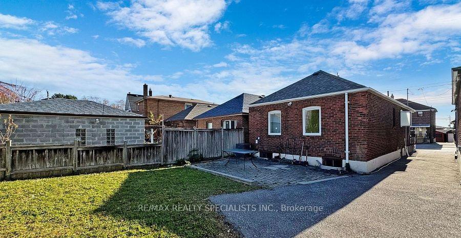Photo 16 of 739 Vaughan Road, Toronto, Oakwood Village — HOMEH