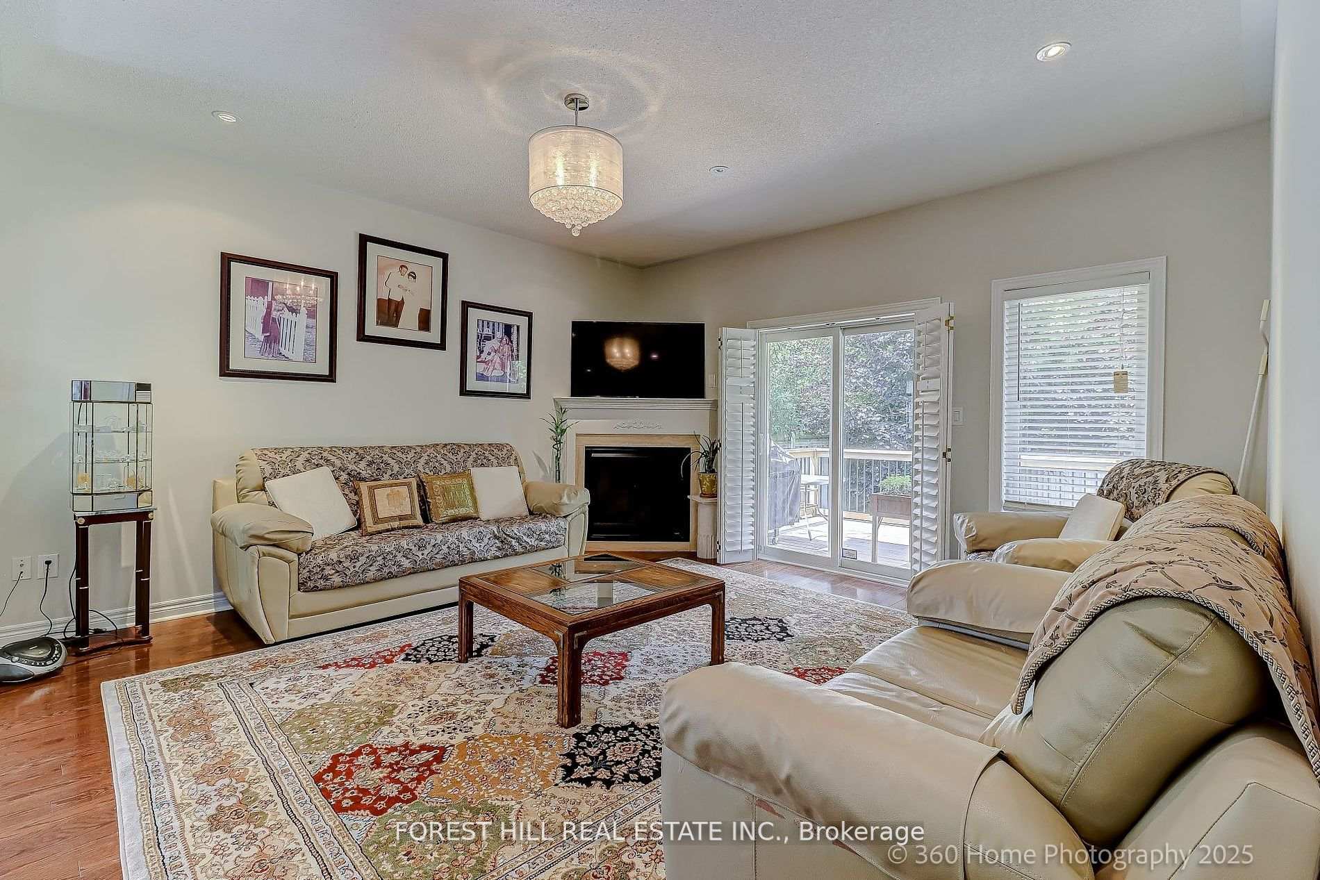 Photo 5 of 256 Peter Rupert Avenue, Vaughan, Maple — HOMEH