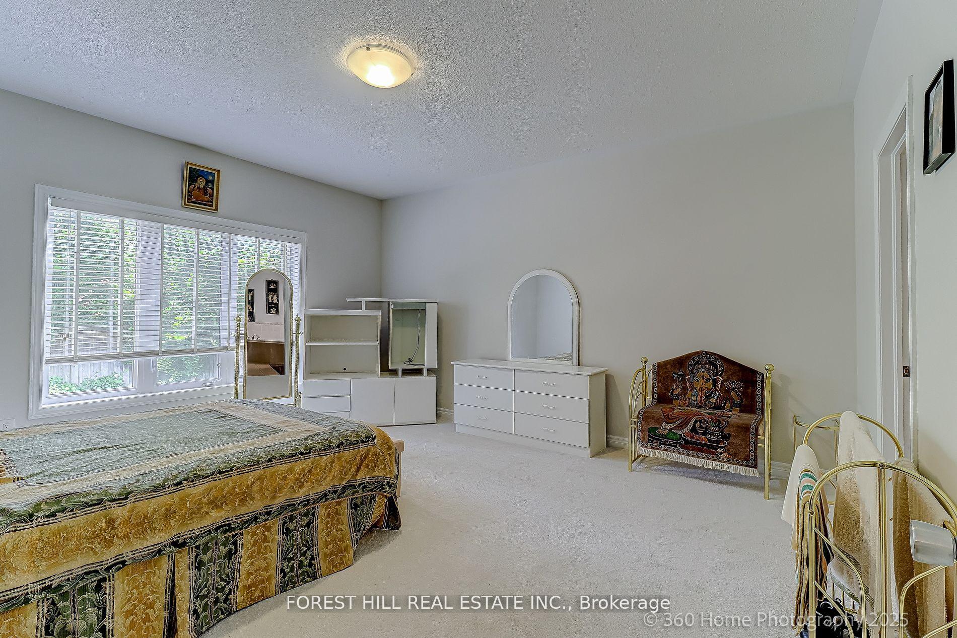 Photo 4 of 256 Peter Rupert Avenue, Vaughan, Maple — HOMEH