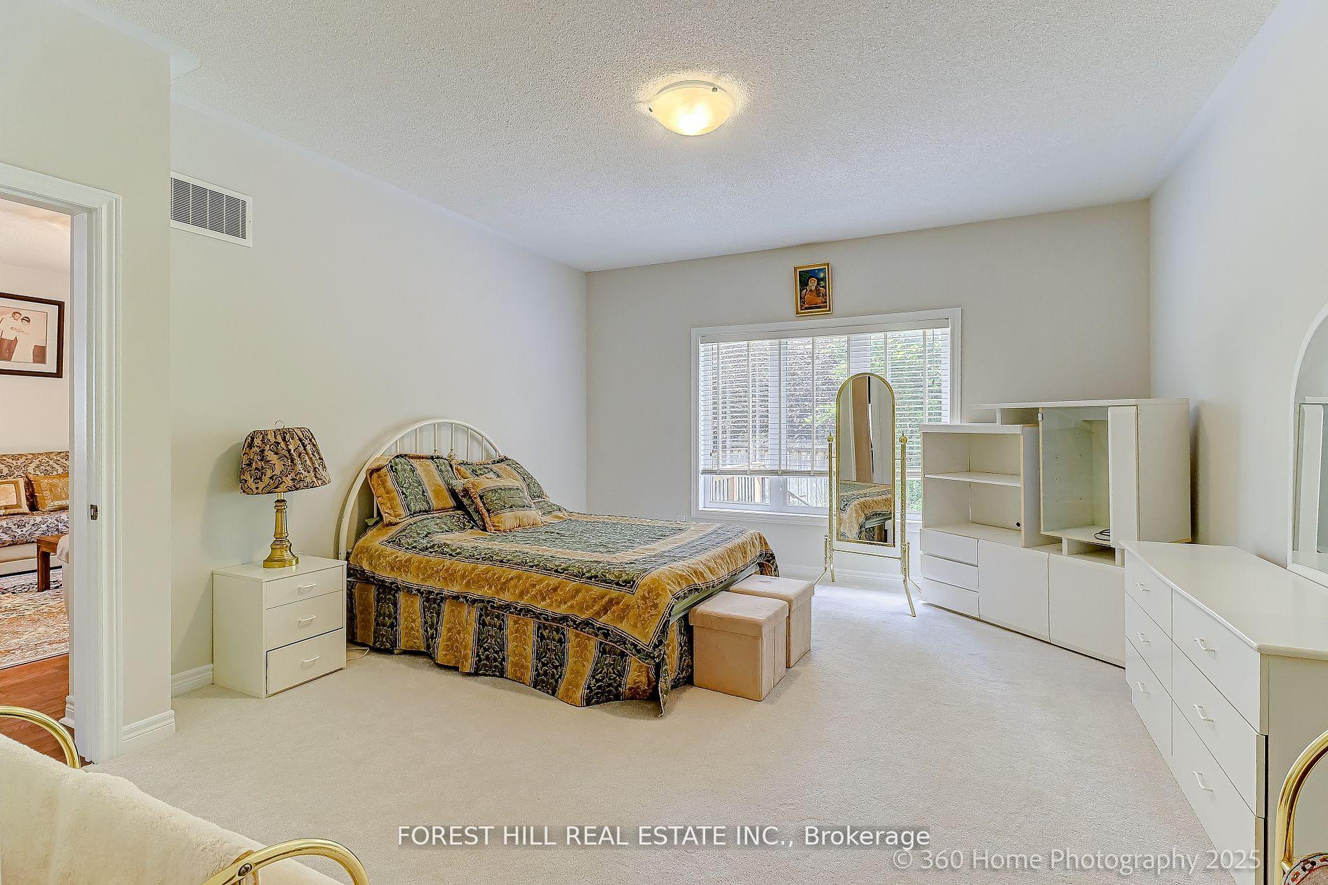 Photo 7 of 256 Peter Rupert Avenue, Vaughan, Maple — HOMEH