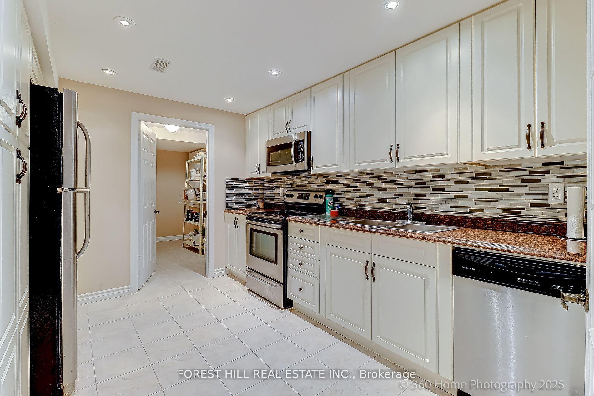 Photo 19 of 256 Peter Rupert Avenue, Vaughan, Maple — HOMEH